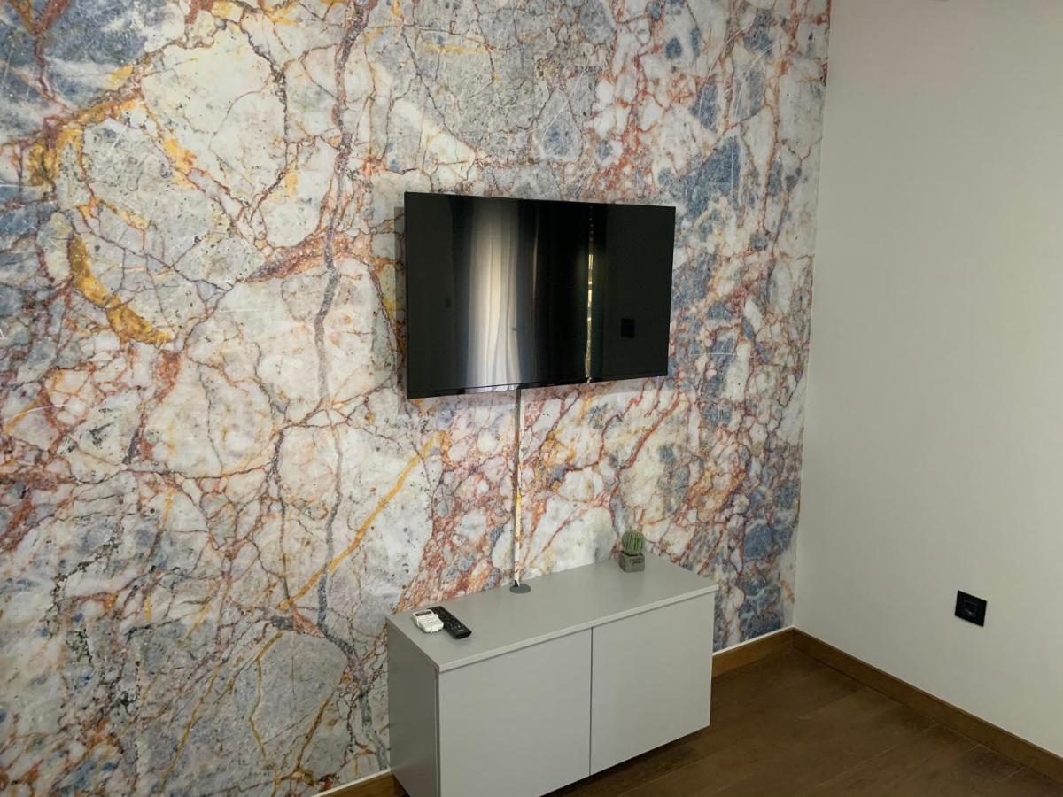 Ad Luxury Apartment Podgoriţa Exterior foto