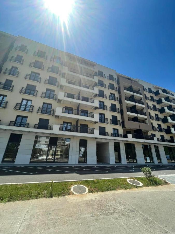 Ad Luxury Apartment Podgoriţa Exterior foto
